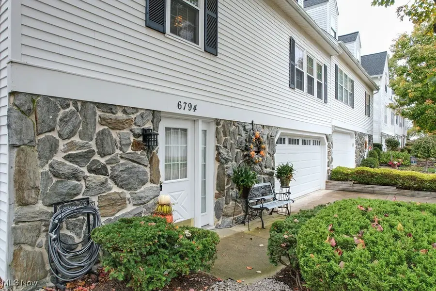 6794 Chaffee Court, Brecksville, OH 44141 - Image #3