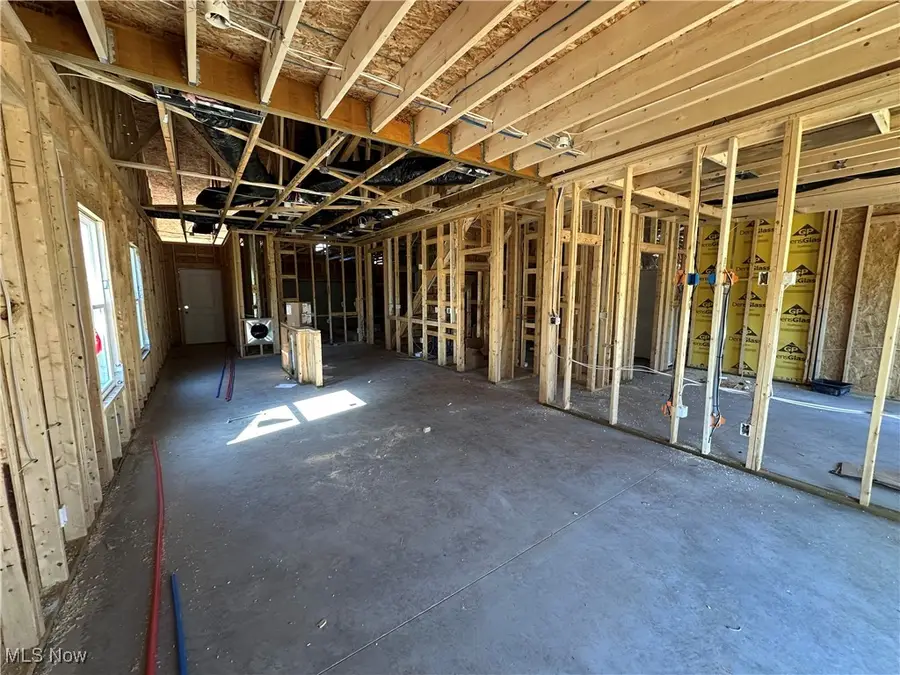 428 Honeycrisp Ne Drive, Louisville, OH 44641 - Image #3