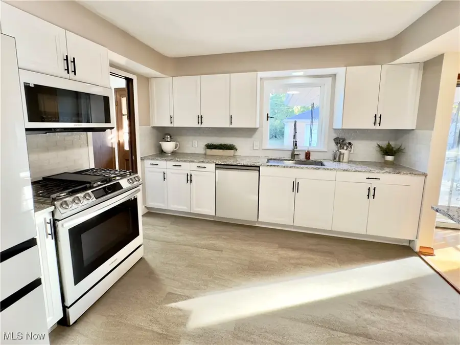 10839 Tiffany Lane, Parma Heights, OH 44130 - Image #2