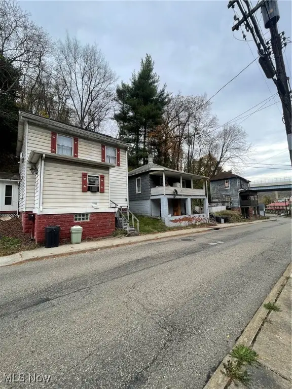 273-305 Mclister Avenue, Mingo Junction, OH 43938