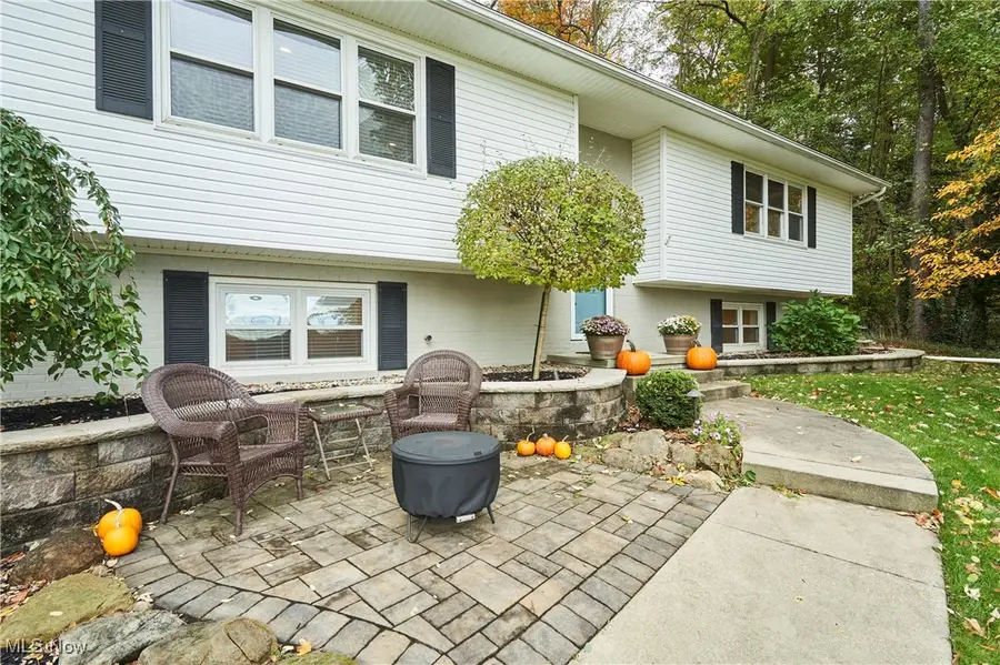 1818 Joan Of Arc Circle, Cuyahoga Falls, OH 44223 - Image #2