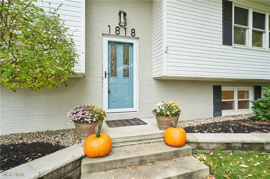 1818 Joan Of Arc Circle, Cuyahoga Falls, OH 44223 - Image #3