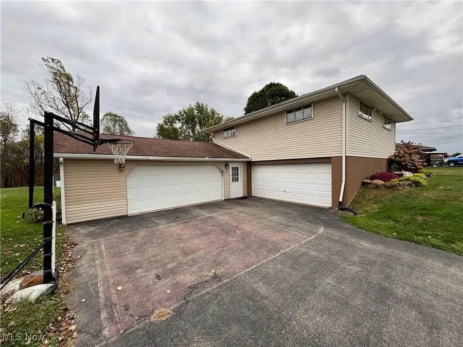 19498 Frischkorn Drive, Wellsville, OH 43968 - Image #2