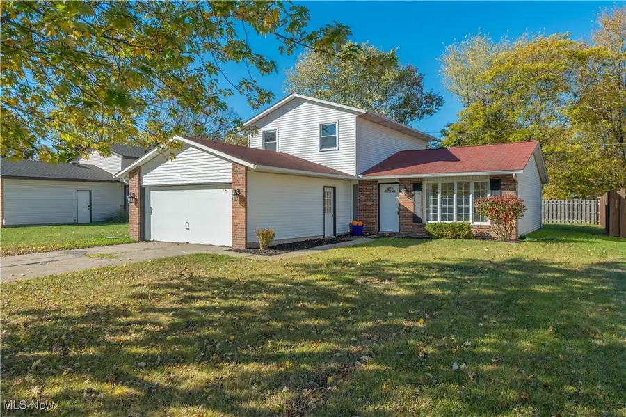 5614 S Nantucket Drive, Lorain, OH 44053 - Image #2