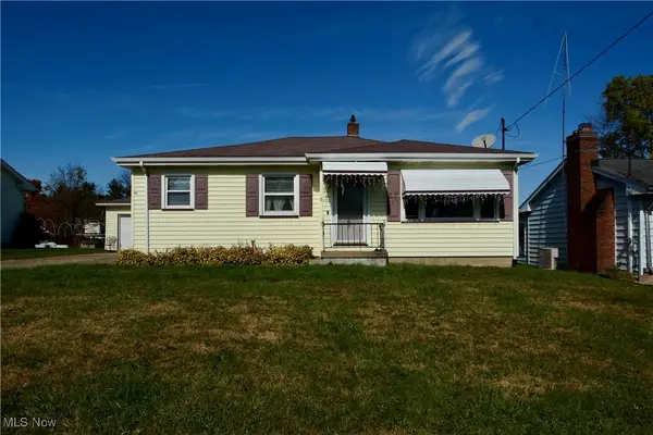 525 W Omar Street, Struthers, OH 44471