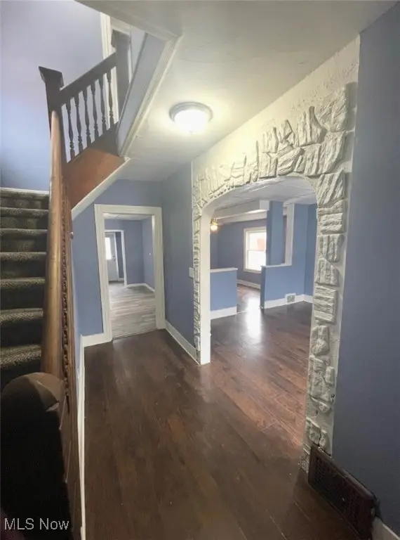 3513 Dawning Avenue, Cleveland, OH 44109 - Image #2
