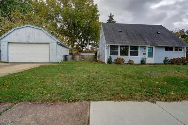 1120 Saxe Avenue, Cuyahoga Falls, OH 44221