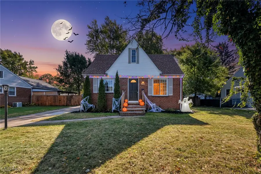 23181 Marion Road, North Olmsted, OH 44070 - Image #2