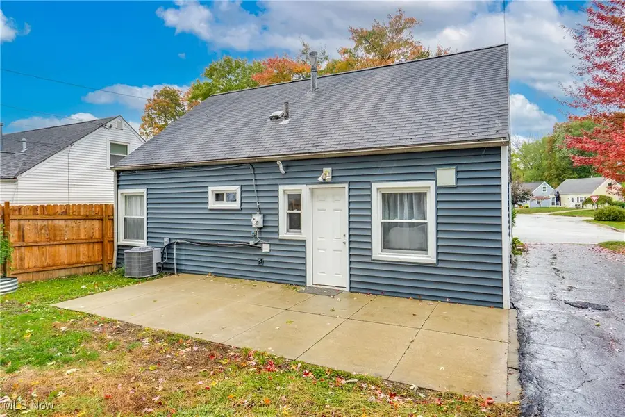 1219 Curtis Avenue, Cuyahoga Falls, OH 44221 - Image #3