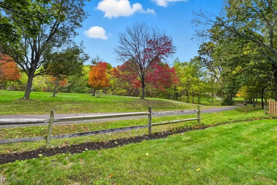 2183 Plymouth Lane, Cuyahoga Falls, OH 44221 - Image #2