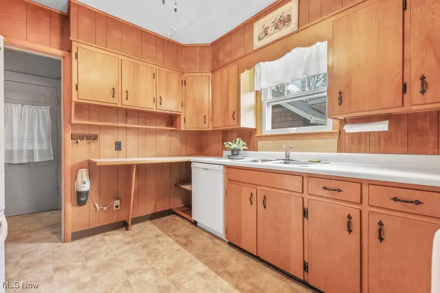 2195 Blenheim Avenue, Alliance, OH 44601 - Image #2