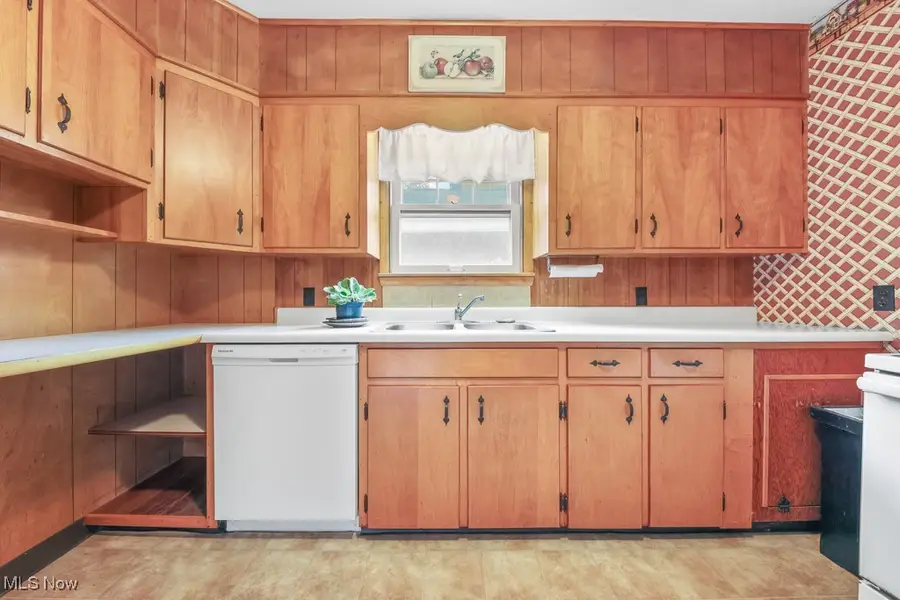 2195 Blenheim Avenue, Alliance, OH 44601 - Image #3