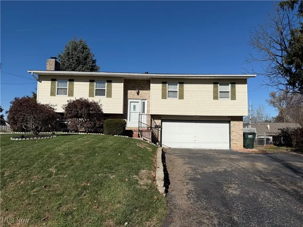 825 6th Ne Street, North Canton, OH 44720 - Image #1