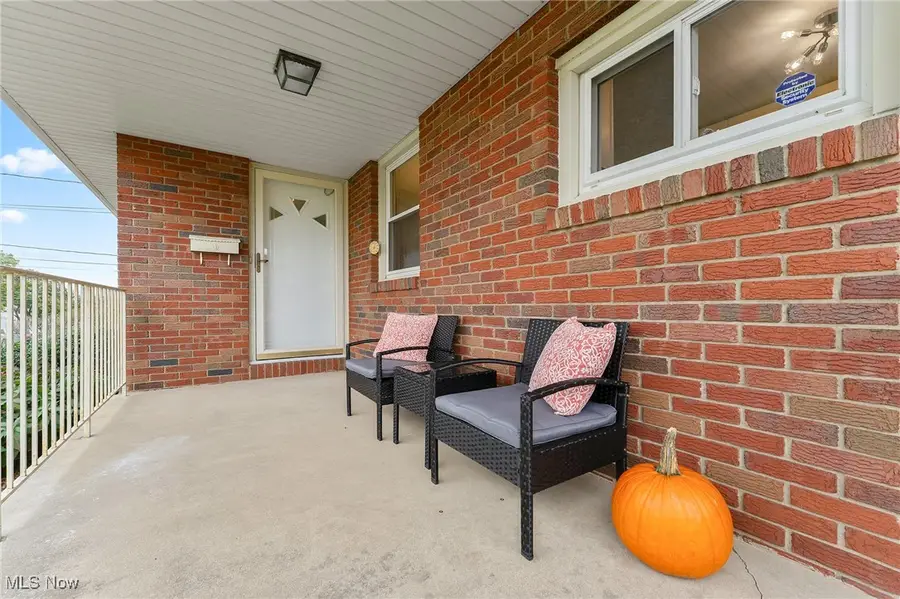 576 W Harvey Street, Struthers, OH 44471 - Image #3