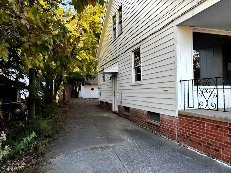 1851 Beverly Hills Drive, Euclid, OH 44117 - Image #3