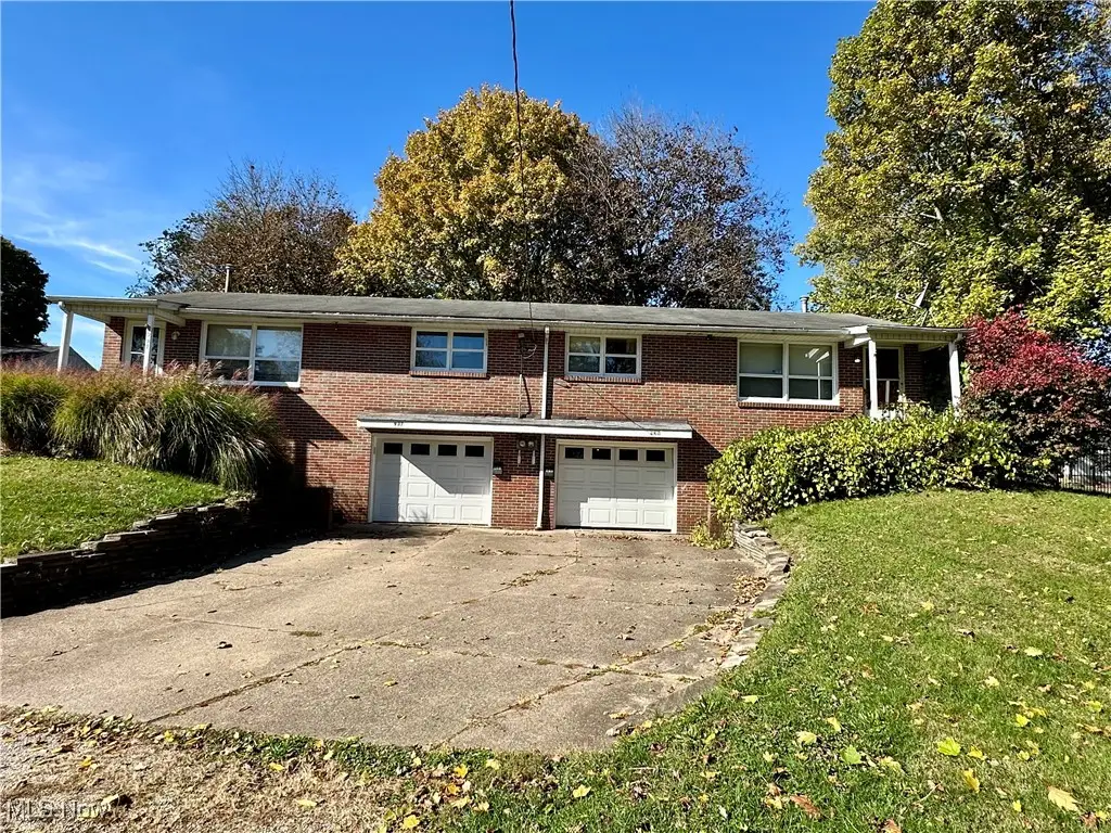 937 Reservoir Ne Drive, Massillon, OH 44646 - Image #1