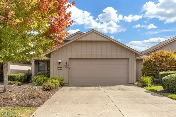 12385 Corinth Court, Strongsville, OH 44149