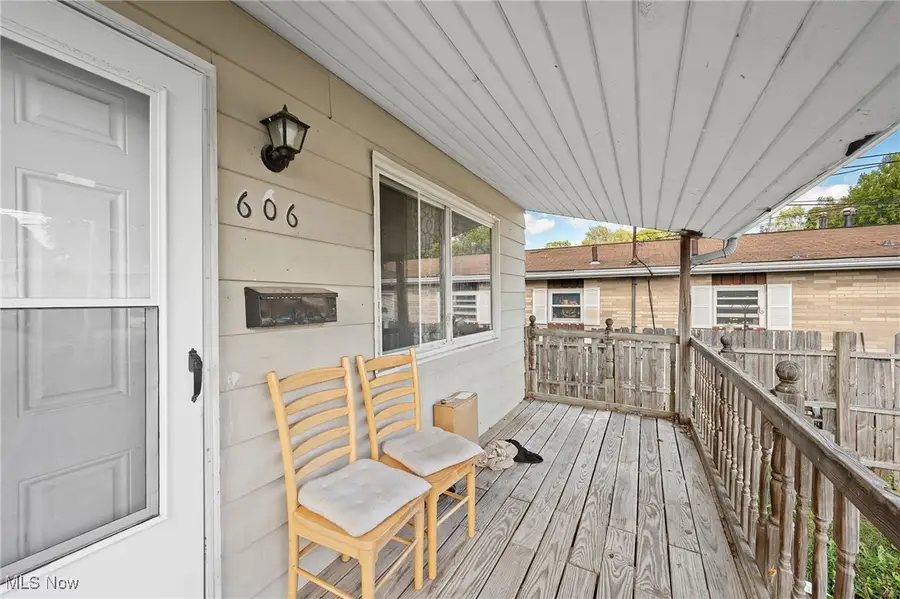 604-606 Gibbs Road, Akron, OH 44312 - Image #2