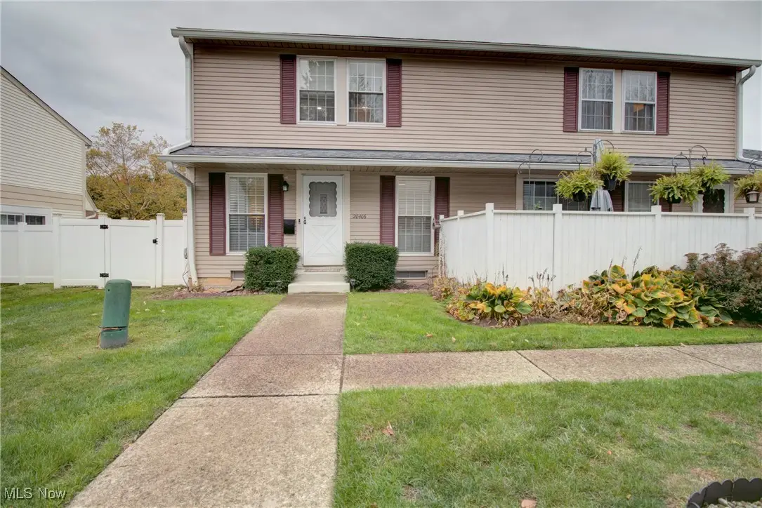 20406 Williamsburg Court, Middleburg Heights, OH 44130 - Image #1