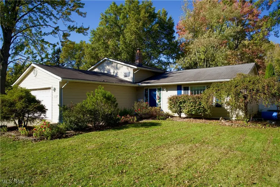 28130 Angela Drive, North Olmsted, OH 44070 - Image #3