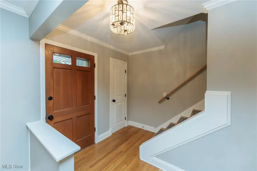 30334 Manhasset Drive, Bay Village, OH 44140 - Image #3