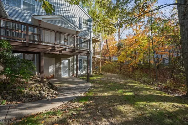 1110 Stoney Run Trail, Broadview Heights, OH 44147