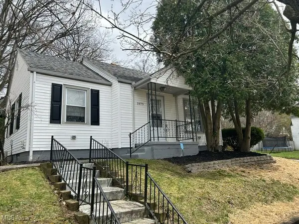 1975 9th Sw Street, Akron, OH 44314