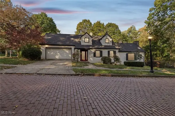 525 Palisades Drive, Akron, OH 44303