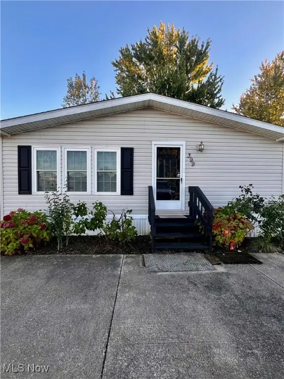 399 Sandtrap Circle, Painesville Twp, OH 44077