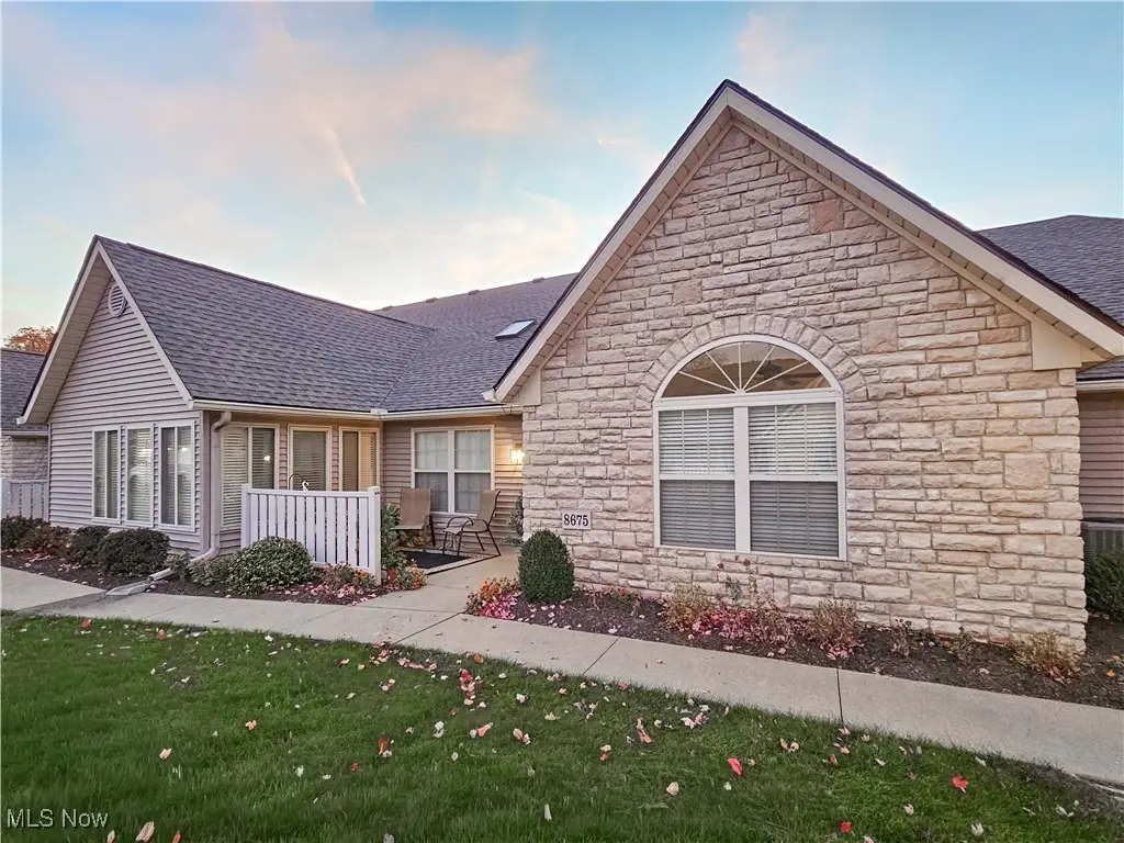 8675 Dublin Ridge Nw Circle, Massillon, OH 44646 - Image #1