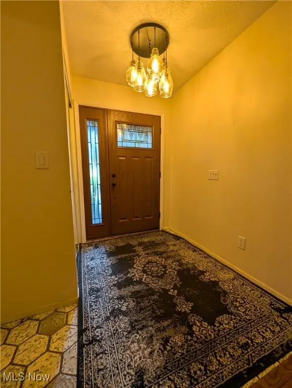 17945 Cliffside Drive, Strongsville, OH 44136 - Image #2