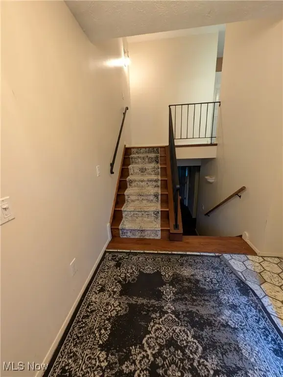 17945 Cliffside Drive, Strongsville, OH 44136 - Image #3