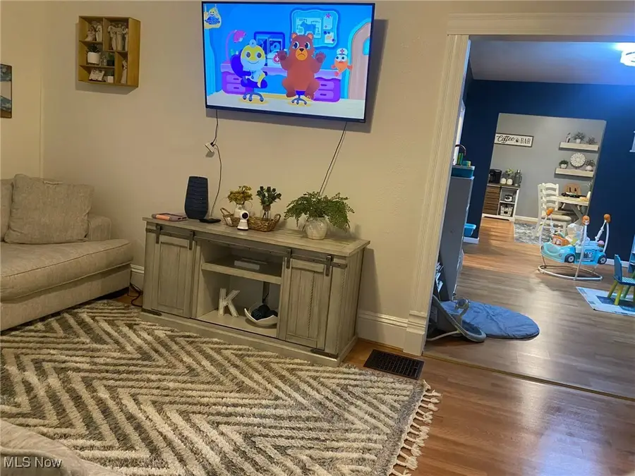 408 Broad State Rd 7 Street, Conneaut, OH 44030 - Image #3