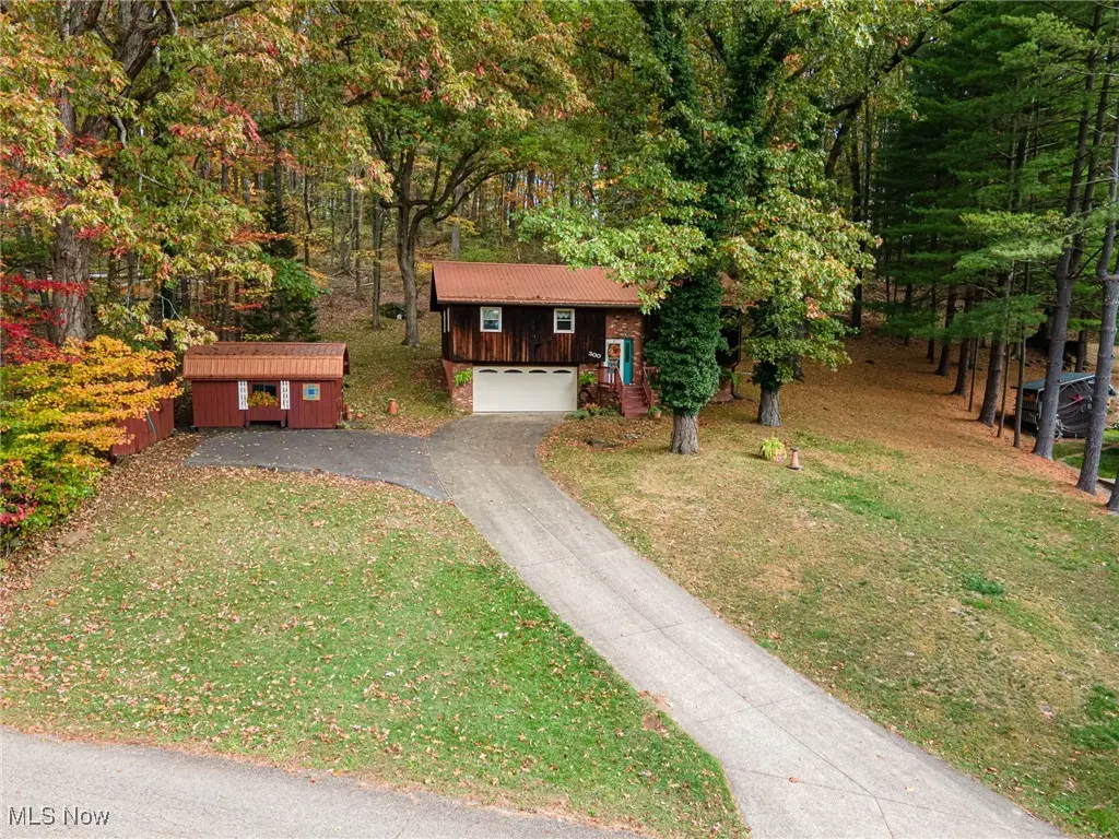 300 Hillsdale Drive, Coshocton, OH 43812 - Image #1