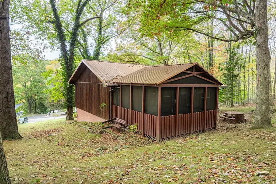 300 Hillsdale Drive, Coshocton, OH 43812 - Image #3