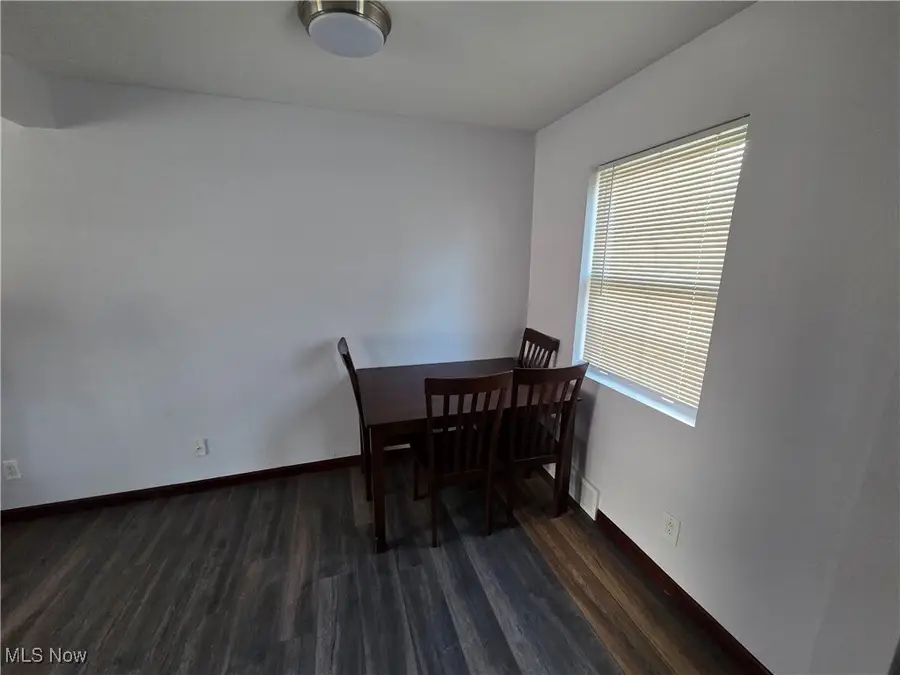 490 Kenwood Drive #B, Euclid, OH 44123 - Image #3