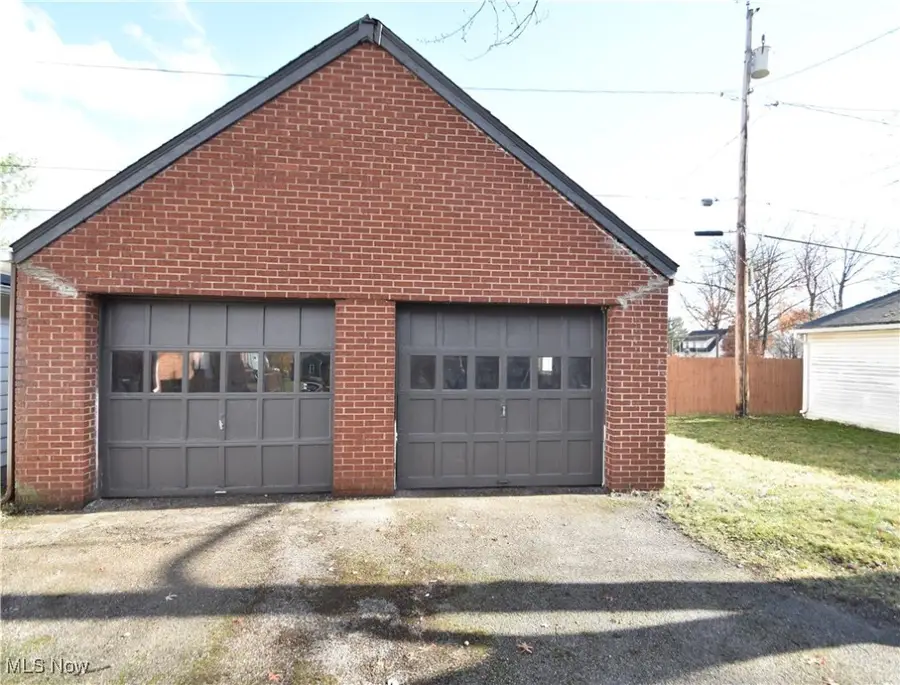 221 Kenmore Se Avenue, Warren, OH 44483 - Image #3