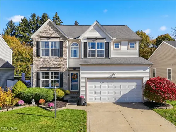 785 Queens Gate Way, Wadsworth, OH 44281