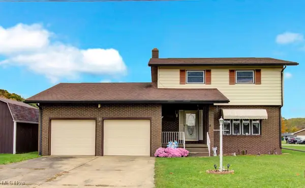 7227 Maple Nw Street, Malvern, OH 44644