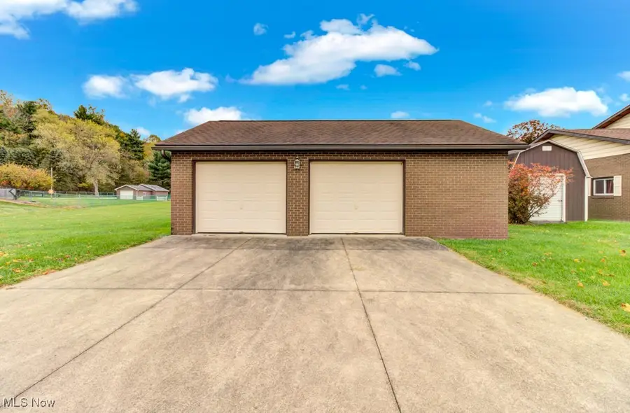 7227 Maple Nw Street, Malvern, OH 44644 - Image #3