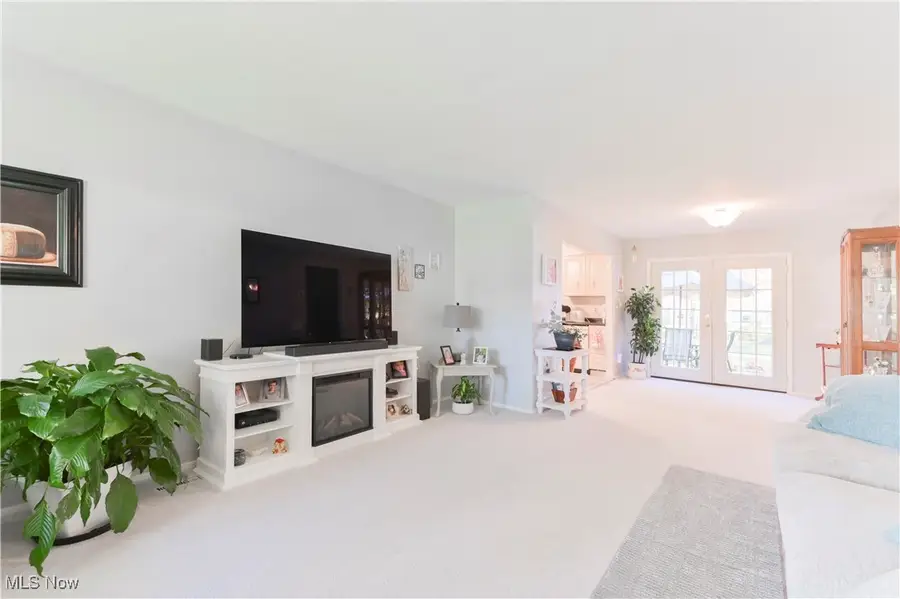 721 Cheriton Drive, Highland Heights, OH 44143 - Image #2