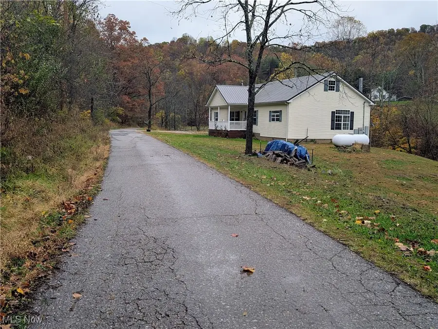 98 Trace Road, Newton, WV 25266 - Image #3