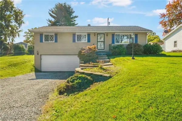 3149 Sheila Nw Street, Massillon, OH 44646