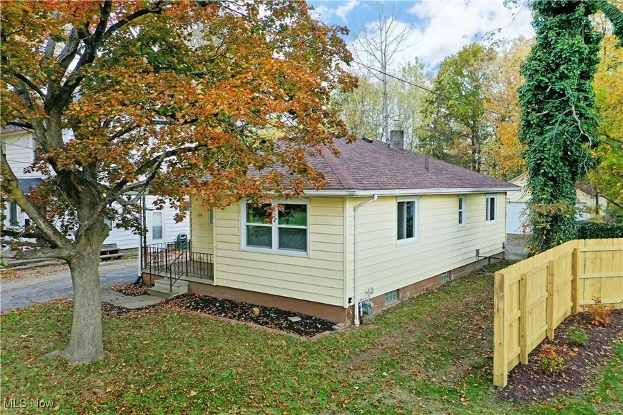 1524 Vernon Nw Avenue, Warren, OH 44483 - Image #2