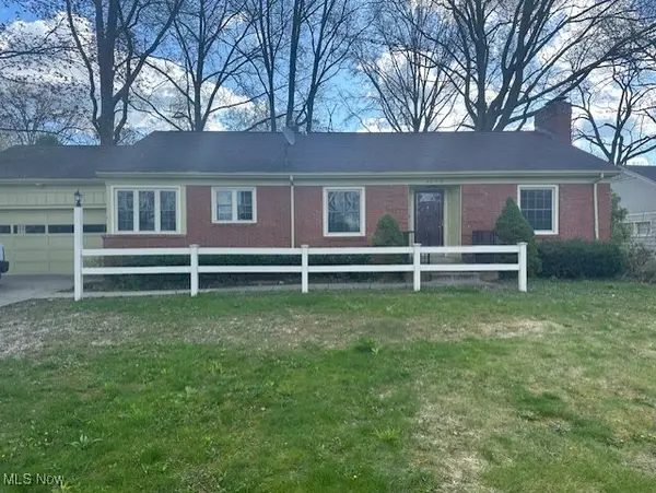 4095 Stratford Road, Youngstown, OH 44512