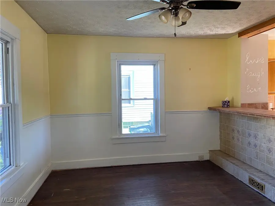 237 Commonwealth Ne Avenue, Massillon, OH 44646 - Image #2