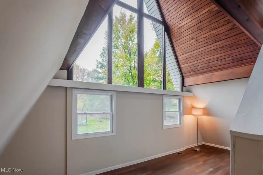 10247 Smugglers Cove, Aurora, OH 44202 - Image #3