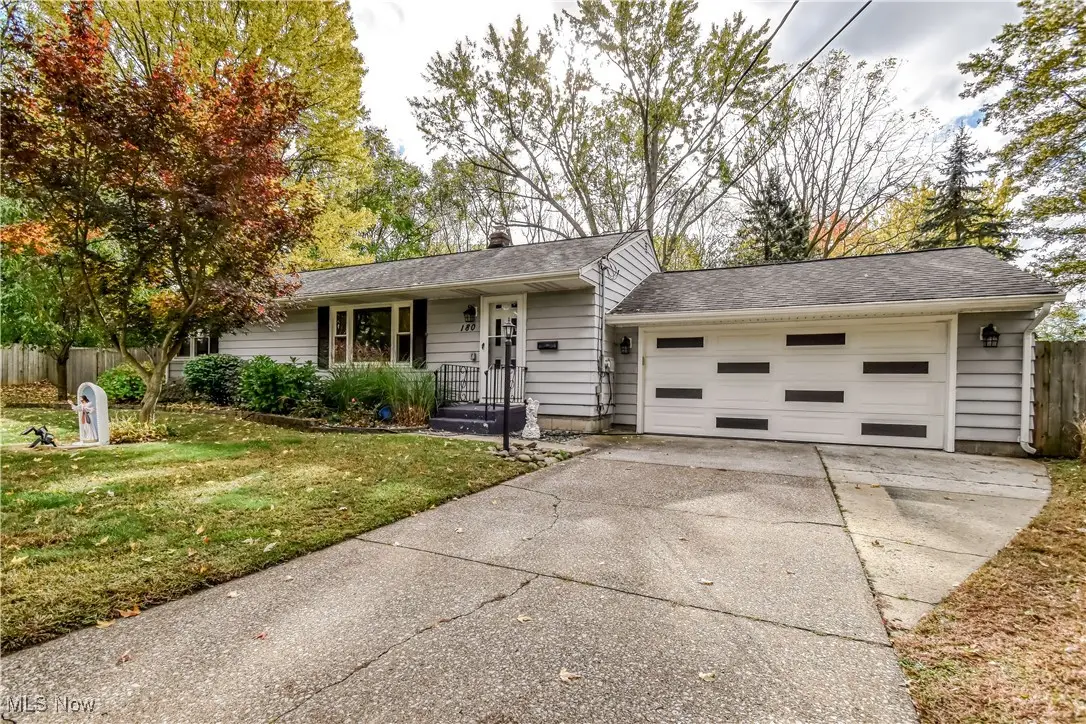 180 Clairmont Drive, Painesville, OH 44077 - Image #1