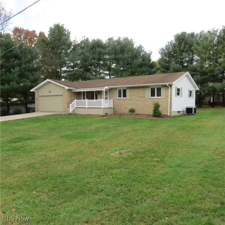 809 Lincoln Nw Avenue, Carrollton, OH 44615 - Image #3