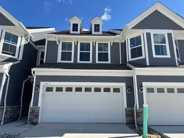 950-3 Memory Lane, Aurora, OH 44202